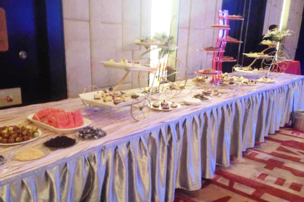 上市會冷餐區(qū).jpg 上市會冷餐區(qū).jpg